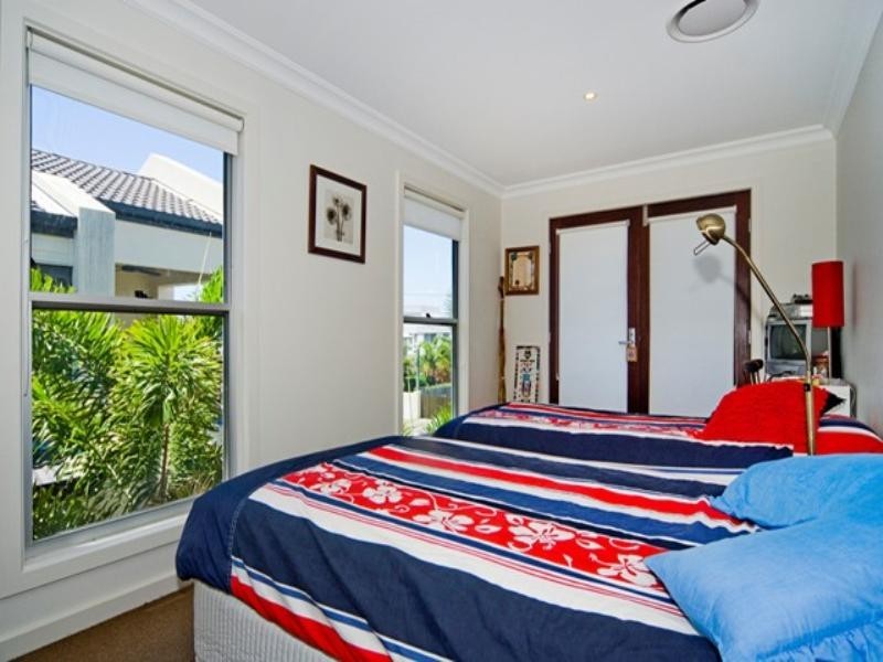 1/7 Rouen Avenue, Paradise Point QLD 4216