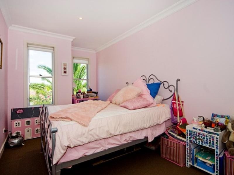 1/7 Rouen Avenue, Paradise Point QLD 4216