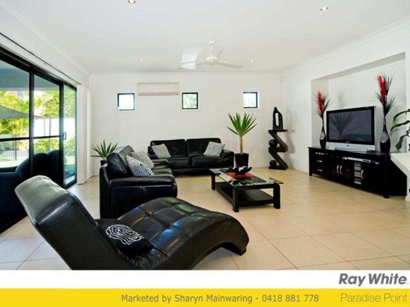16 Southaven Drive, Riverlinks, Helensvale QLD 4212