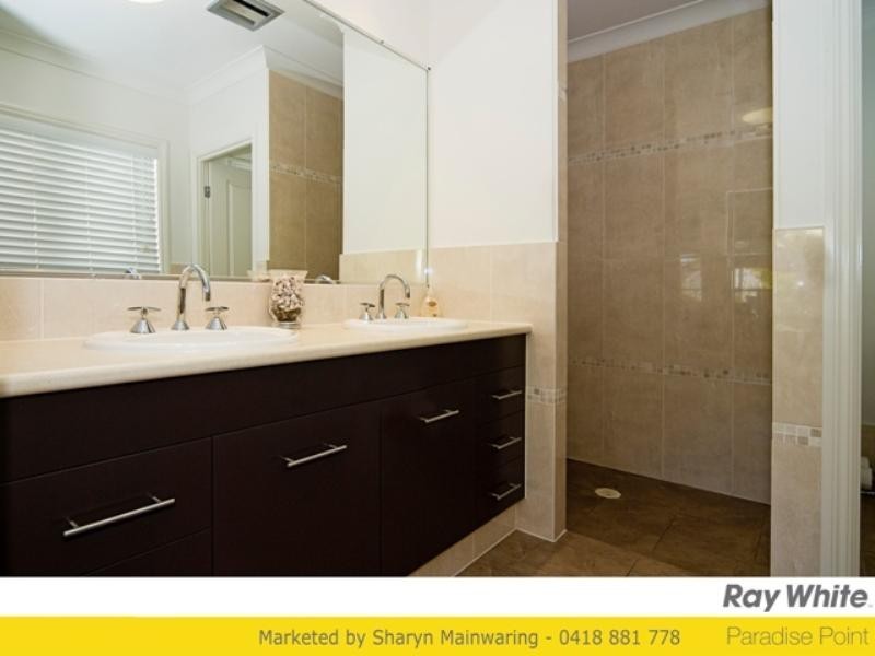 16 Southaven Drive, Riverlinks, Helensvale QLD 4212