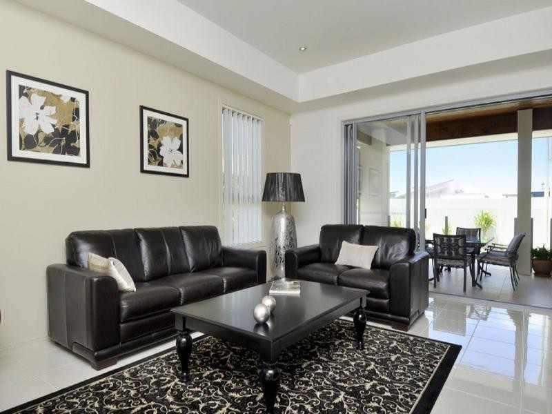 Hope Island QLD 4212