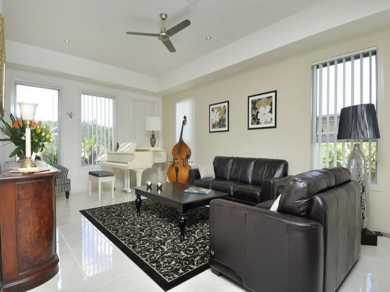 Hope Island QLD 4212