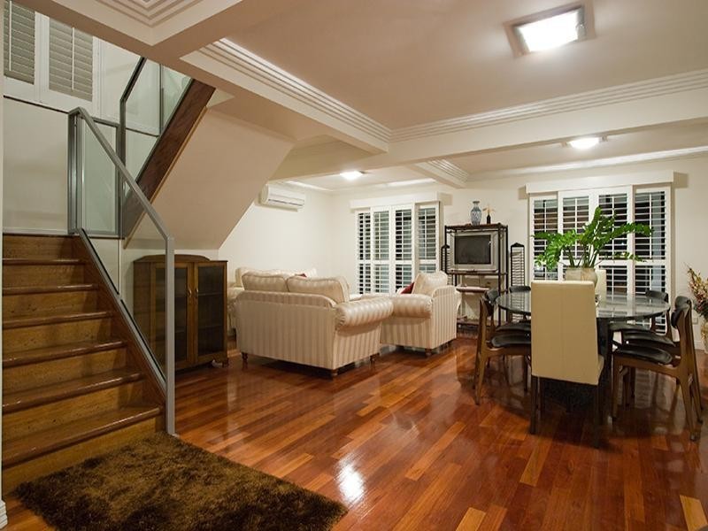 7 Abel Tasman Place, Hollywell QLD 4216