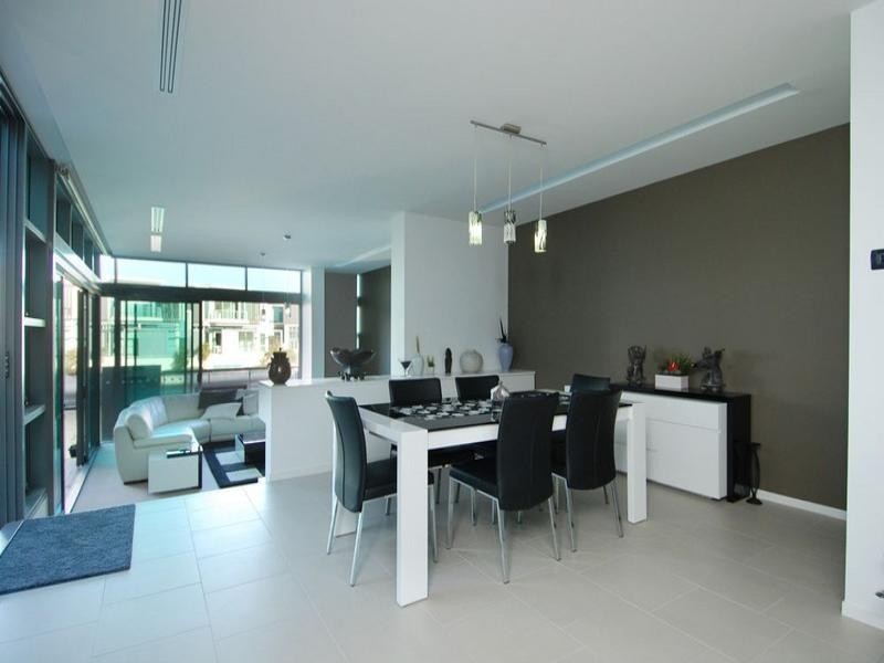 4104 Ephraim Island, Paradise Point QLD 4216