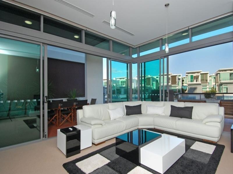 4104 Ephraim Island, Paradise Point QLD 4216