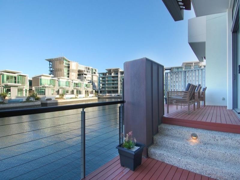 4104 Ephraim Island, Paradise Point QLD 4216