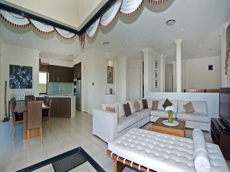 Paradise Point QLD 4216