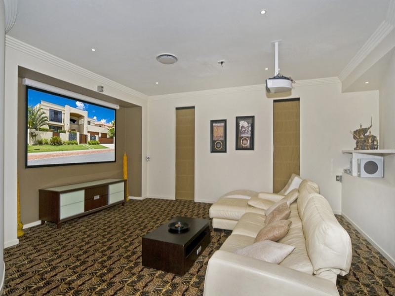 Paradise Point QLD 4216