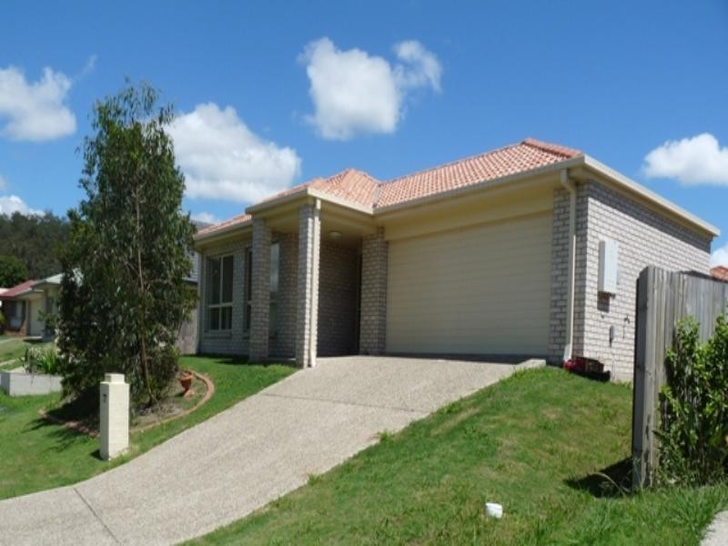 24 Lauren Grove, Upper Coomera QLD 4209