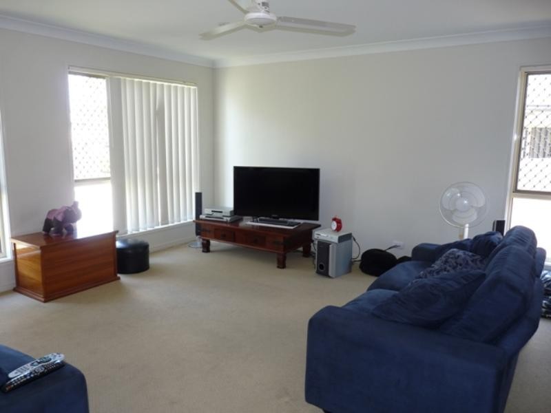 24 Lauren Grove, Upper Coomera QLD 4209