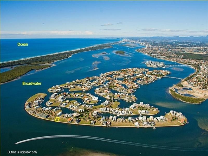Sovereign Islands QLD 4216