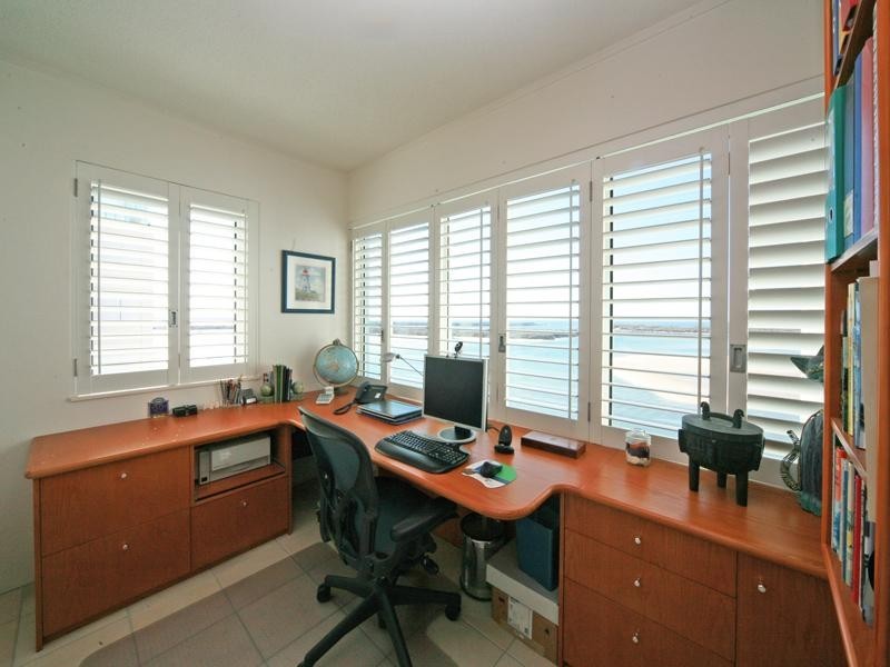 60/326 marine Parade, Labrador QLD 4215