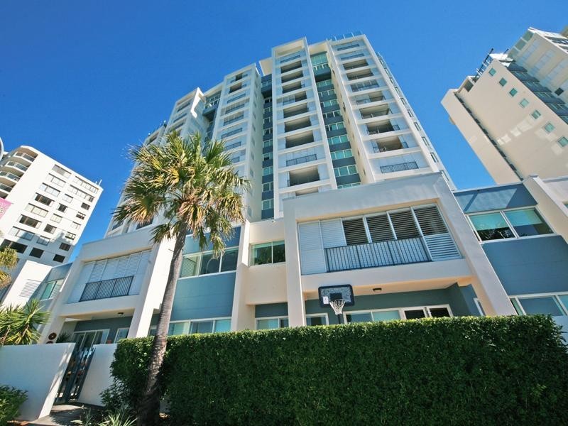 60/326 marine Parade, Labrador QLD 4215