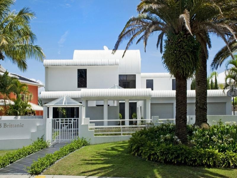 Paradise Point QLD 4216