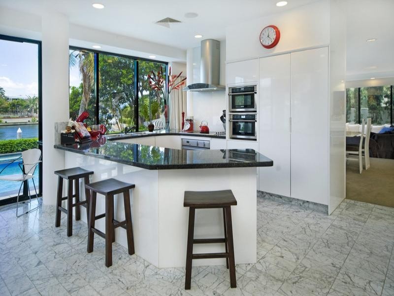 Paradise Point QLD 4216