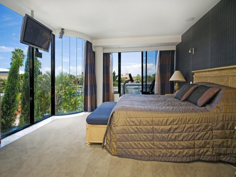 Paradise Point QLD 4216