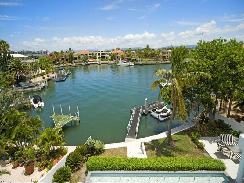 Paradise Point QLD 4216