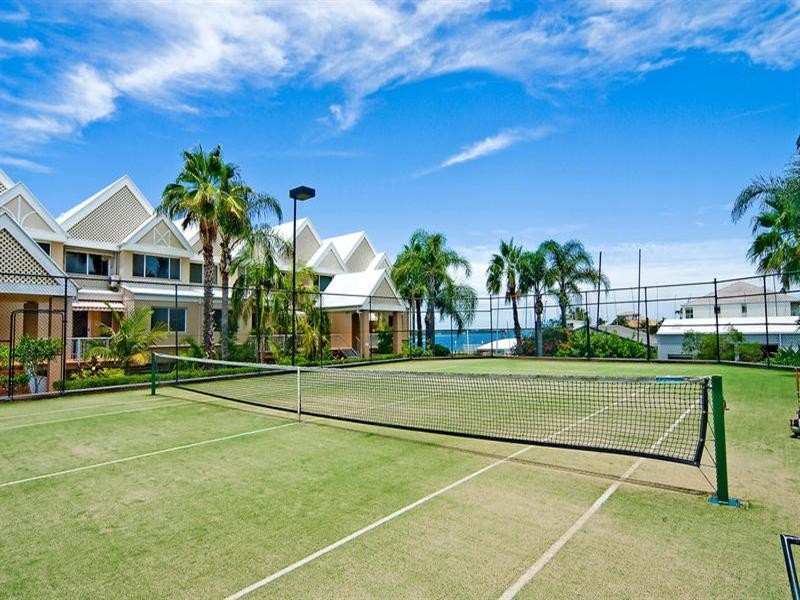 38/3 Marina Crescent, Hollywell QLD 4216