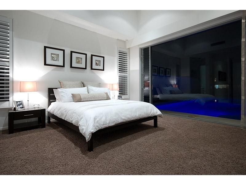 Sovereign Islands QLD 4216