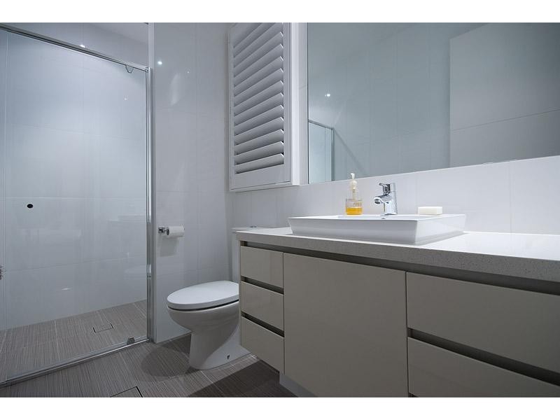 Sovereign Islands QLD 4216