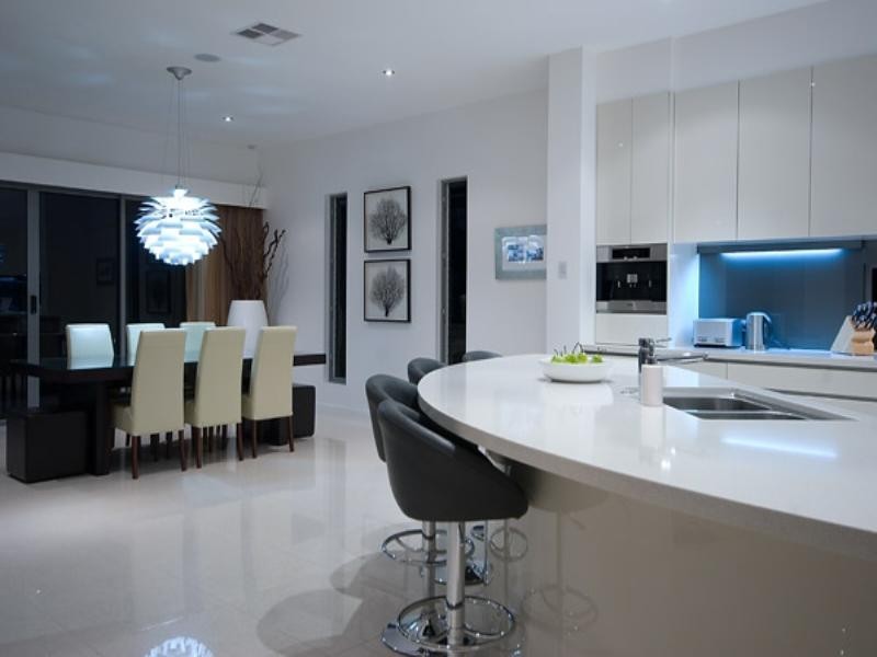Sovereign Islands QLD 4216