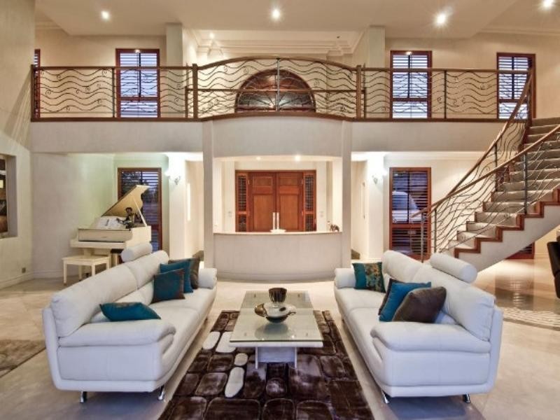 171 Monaco Street, Broadbeach Waters QLD 4218