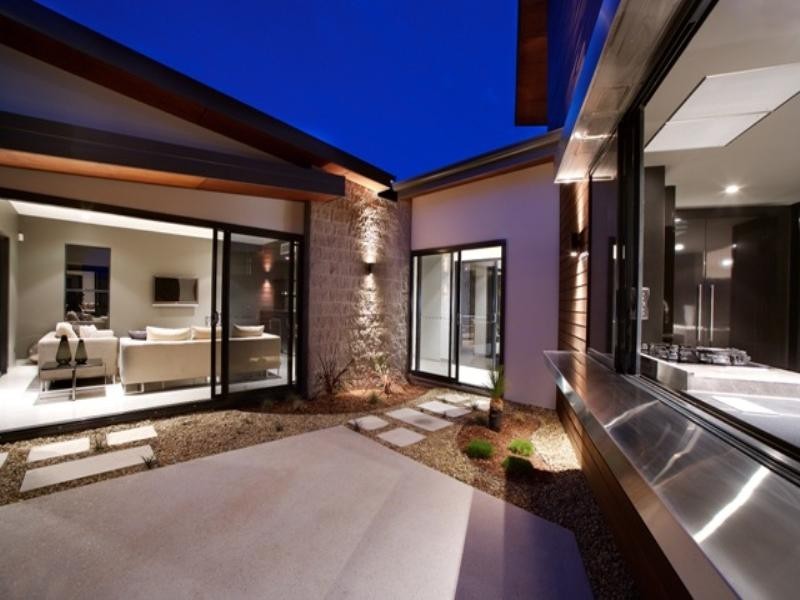 37 Quayside Drive, Helensvale QLD 4212