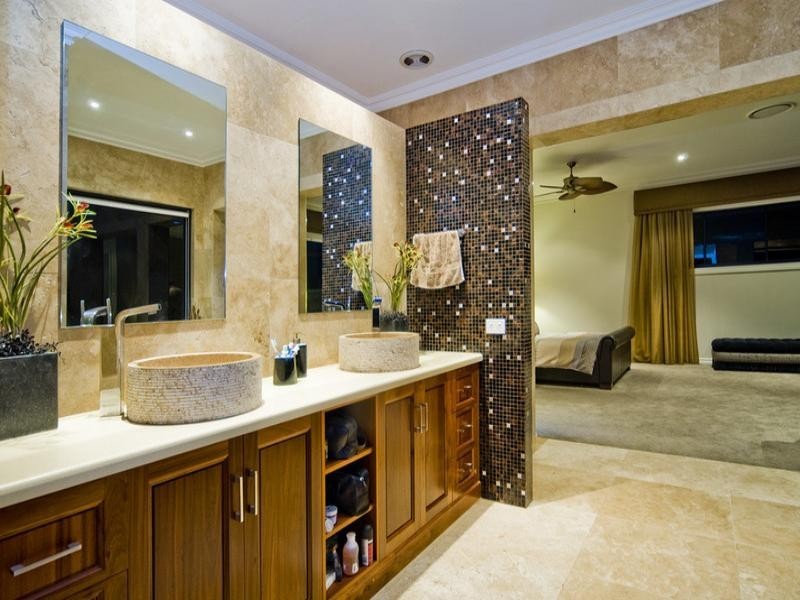 Sovereign Islands QLD 4216