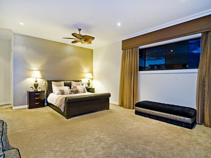 Sovereign Islands QLD 4216