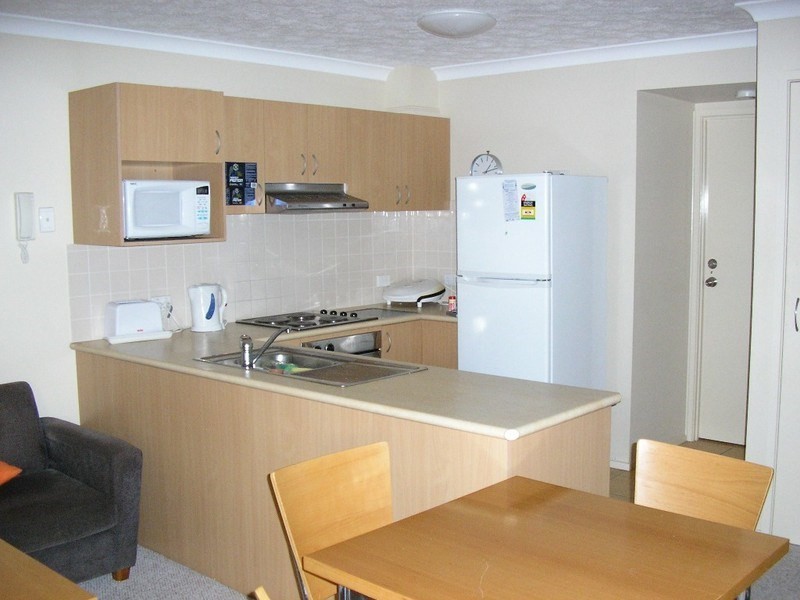 30/6-10 Tonga Place, Parkwood QLD 4214