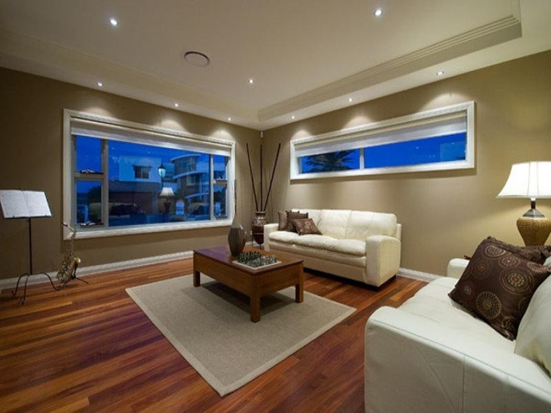 5 Royal Albert Crescent, Sovereign Islands QLD 4216