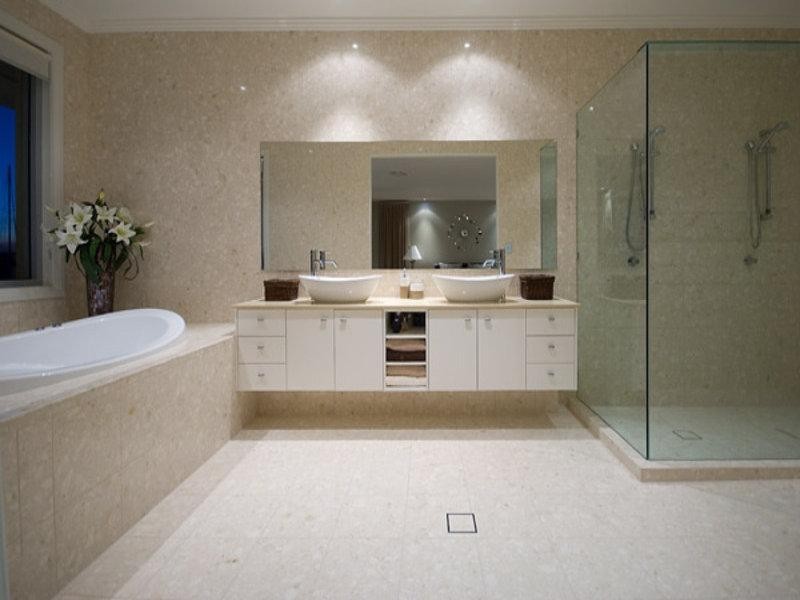 5 Royal Albert Crescent, Sovereign Islands QLD 4216