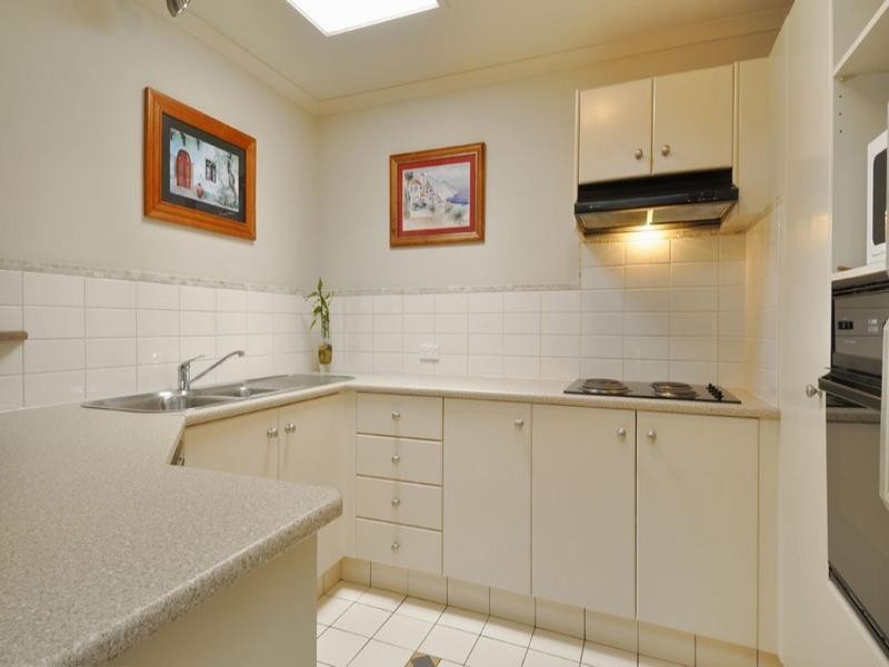 22/18 Jennifer Avenue, Runaway Bay QLD 4216