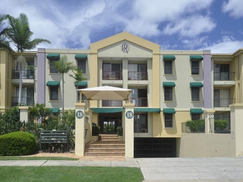 22/18 Jennifer Avenue, Runaway Bay QLD 4216