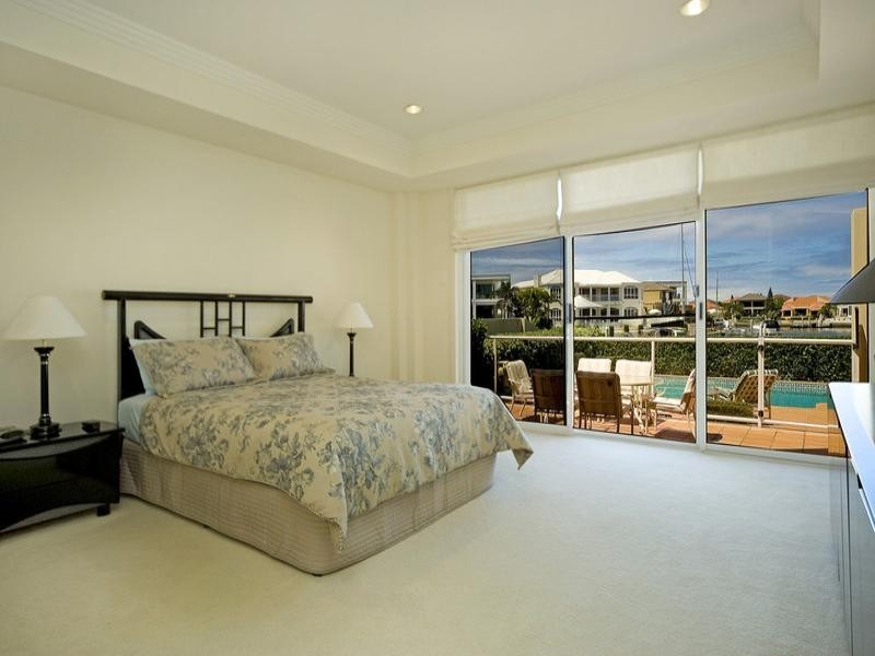 Paradise Point QLD 4216