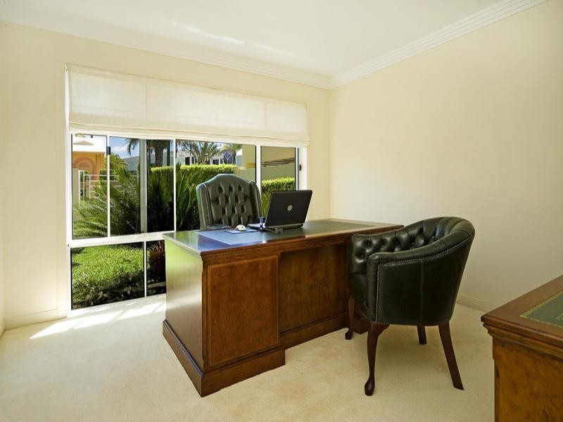 Paradise Point QLD 4216