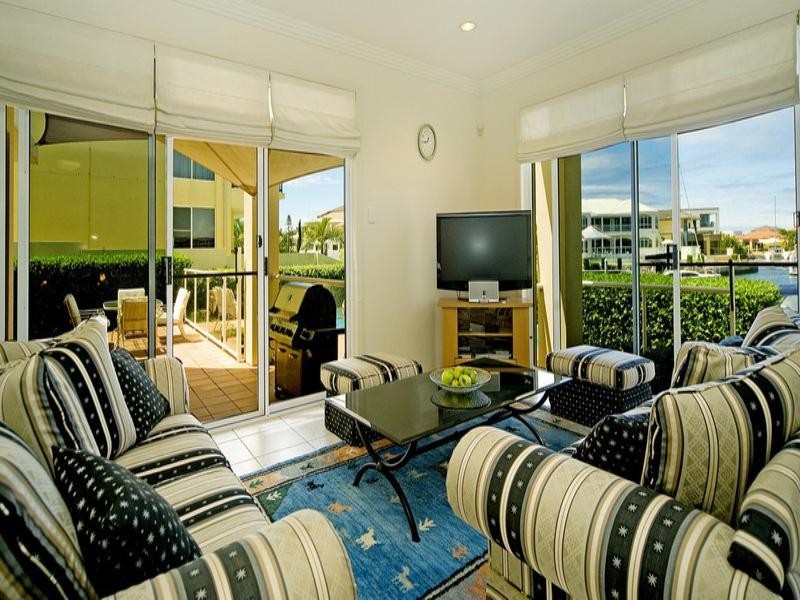 Paradise Point QLD 4216