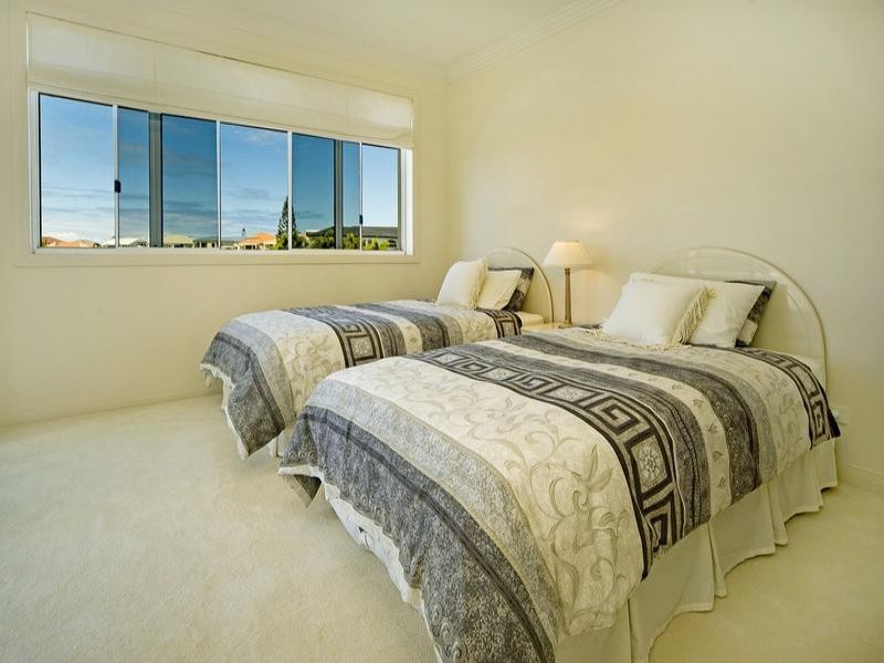 Paradise Point QLD 4216