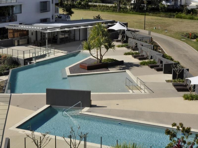 4106/323 Bayview Street, Hollywell QLD 4216