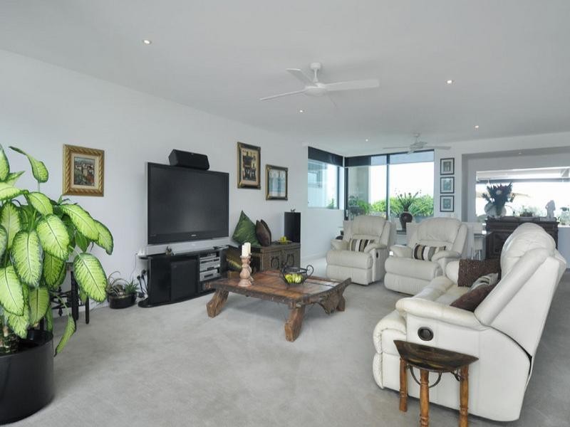 4106/323 Bayview Street, Hollywell QLD 4216