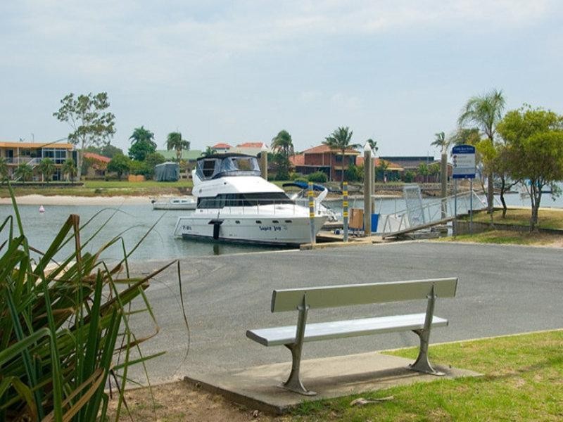 3 Paradise Parade, Paradise Point QLD 4216