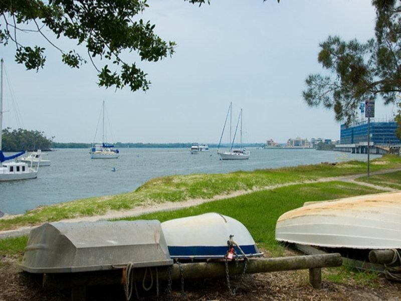 3 Paradise Parade, Paradise Point QLD 4216