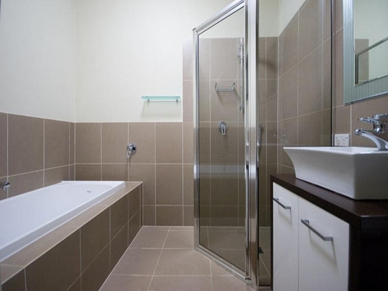 3 Paradise Parade, Paradise Point QLD 4216