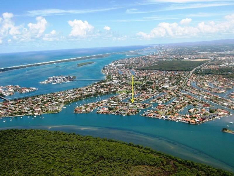 16 Dobel Avenue, Paradise Point QLD 4216