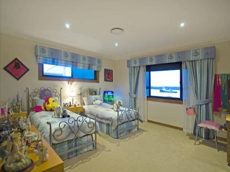 Paradise Point QLD 4216