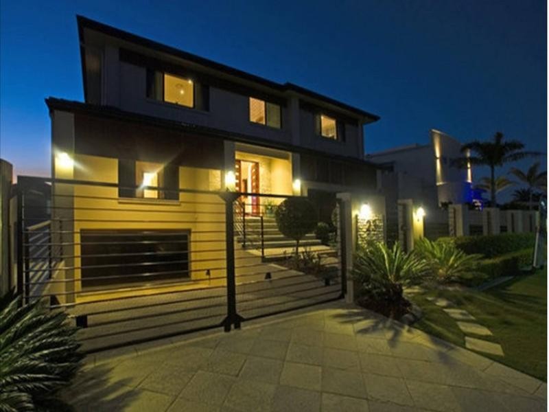 Paradise Point QLD 4216