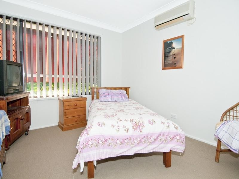 8/31 Thrush Avenue, Paradise Point QLD 4216