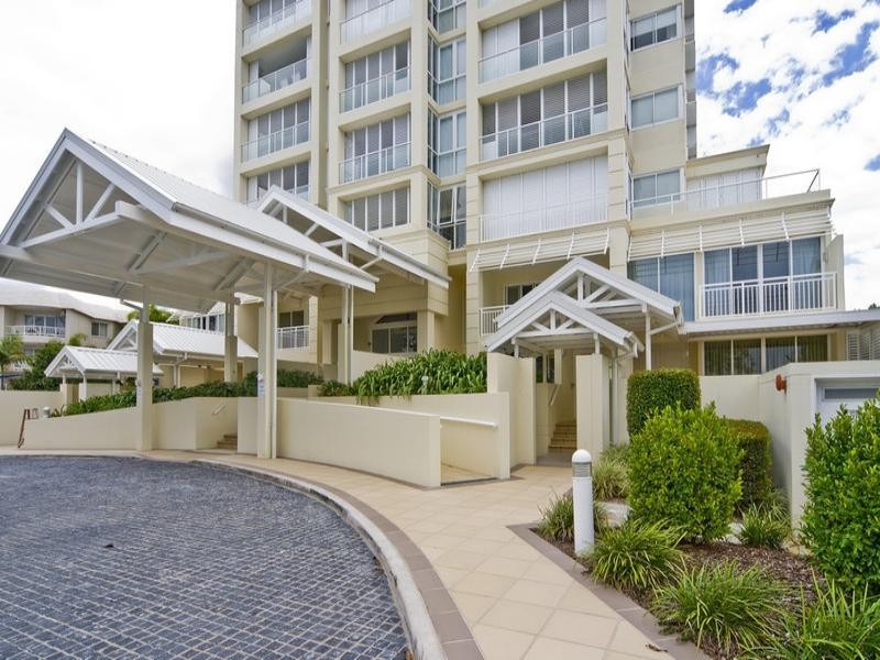 602/212 Marine Parade, Labrador QLD 4215