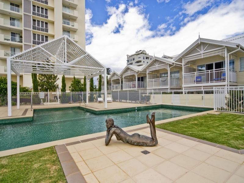602/212 Marine Parade, Labrador QLD 4215