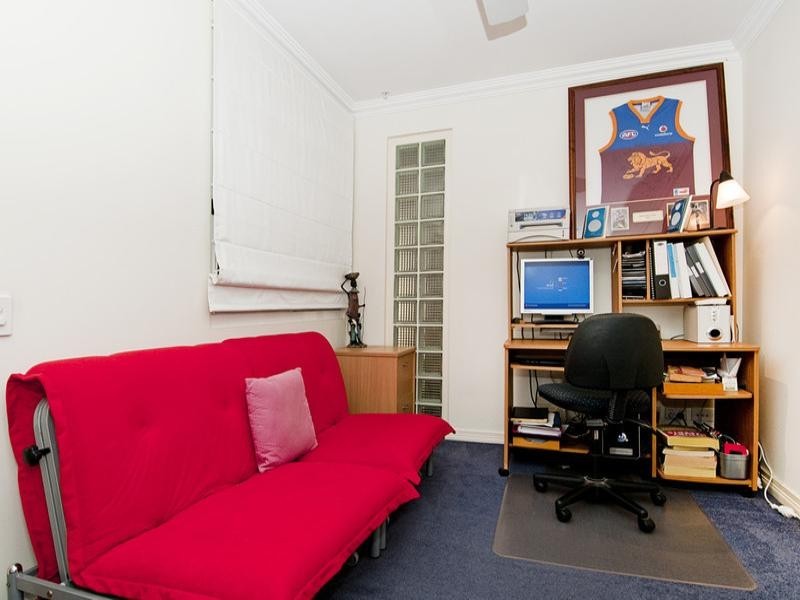 602/212 Marine Parade, Labrador QLD 4215